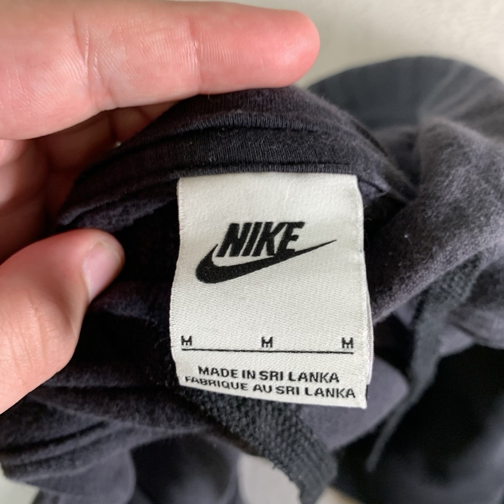 Nike Hoodie Sweatshirt Mens Medium Black Relaxed Fleece Swoosh Kangaroo Pocket - Picture 3 of 10